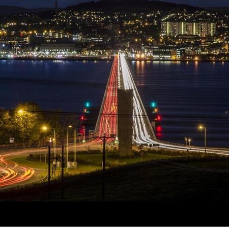 High Point Dundee Hotell Eksteriør bilde